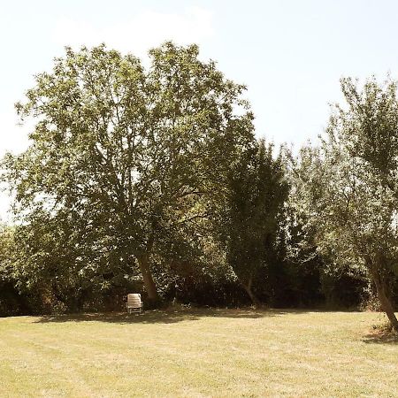 La Gauviniere Bed & Breakfast Liez Bagian luar foto
