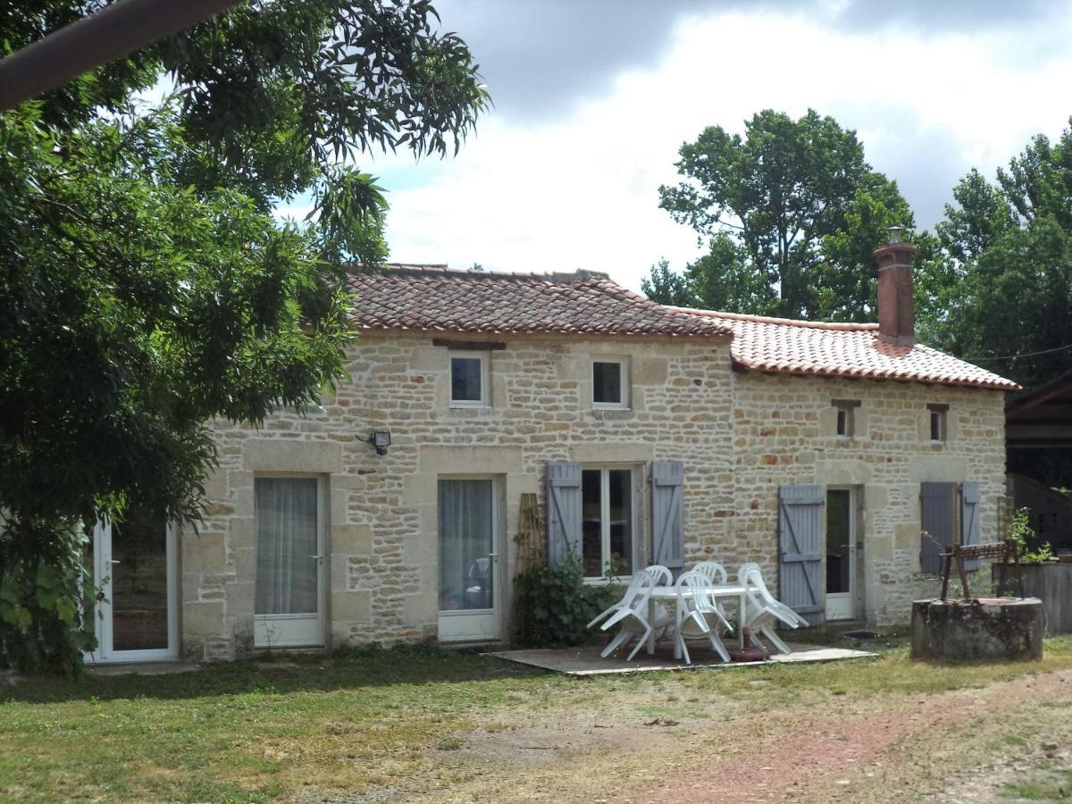 La Gauviniere Bed & Breakfast Liez Bagian luar foto