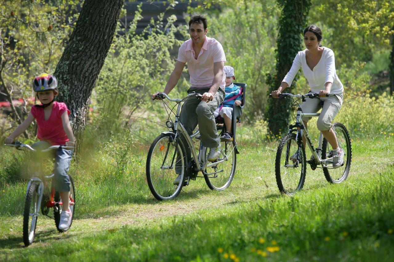 La Gauviniere Bed & Breakfast Liez Bagian luar foto