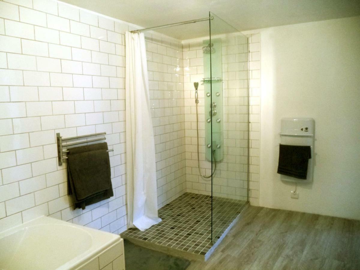 La Gauviniere Bed & Breakfast Liez Bagian luar foto