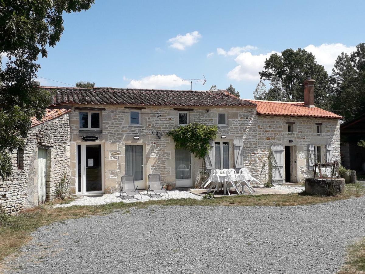 La Gauviniere Bed & Breakfast Liez Bagian luar foto